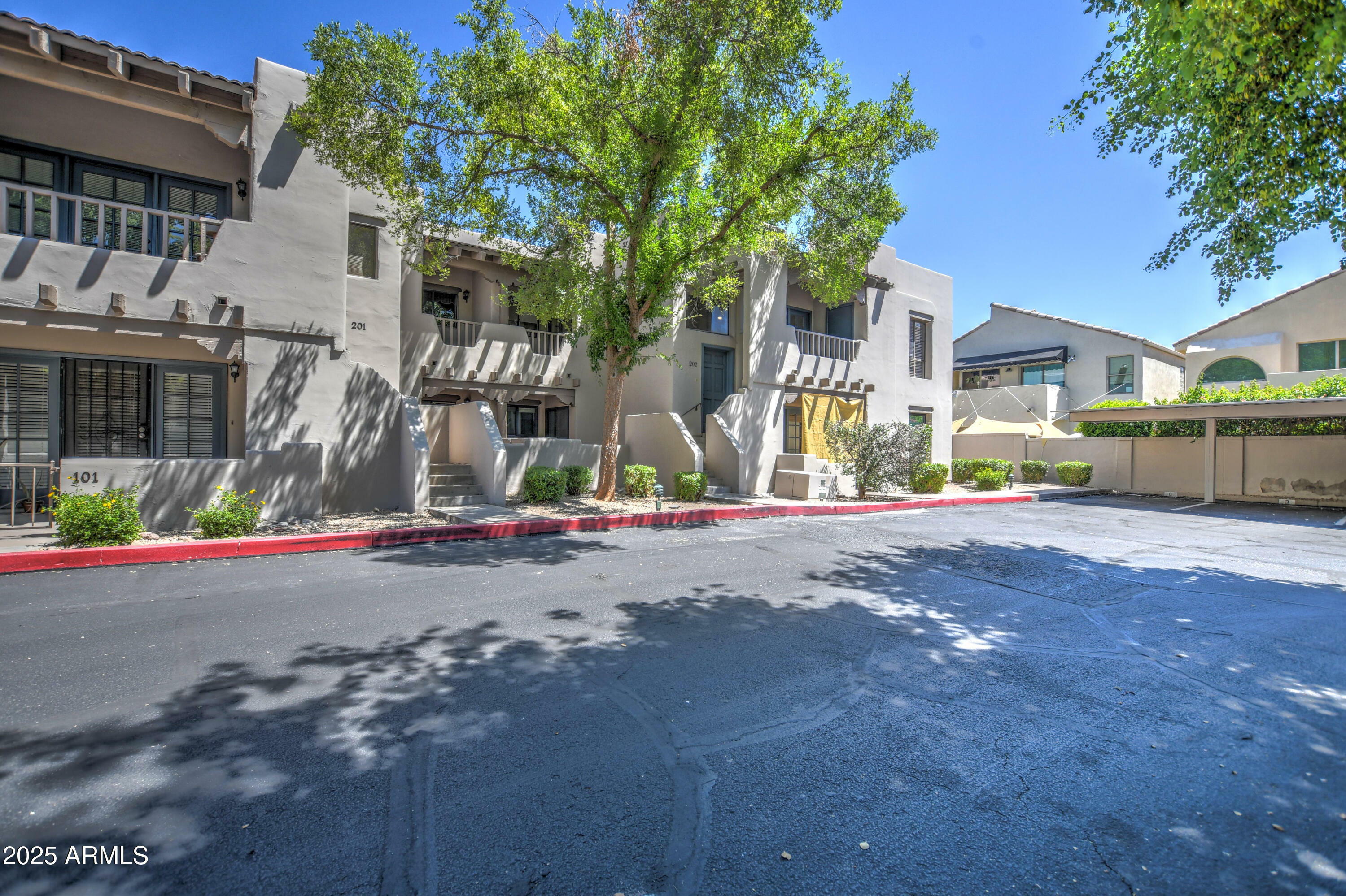 Property Photo: 7300 N Dreamy Draw Drive 202 AZ 85020