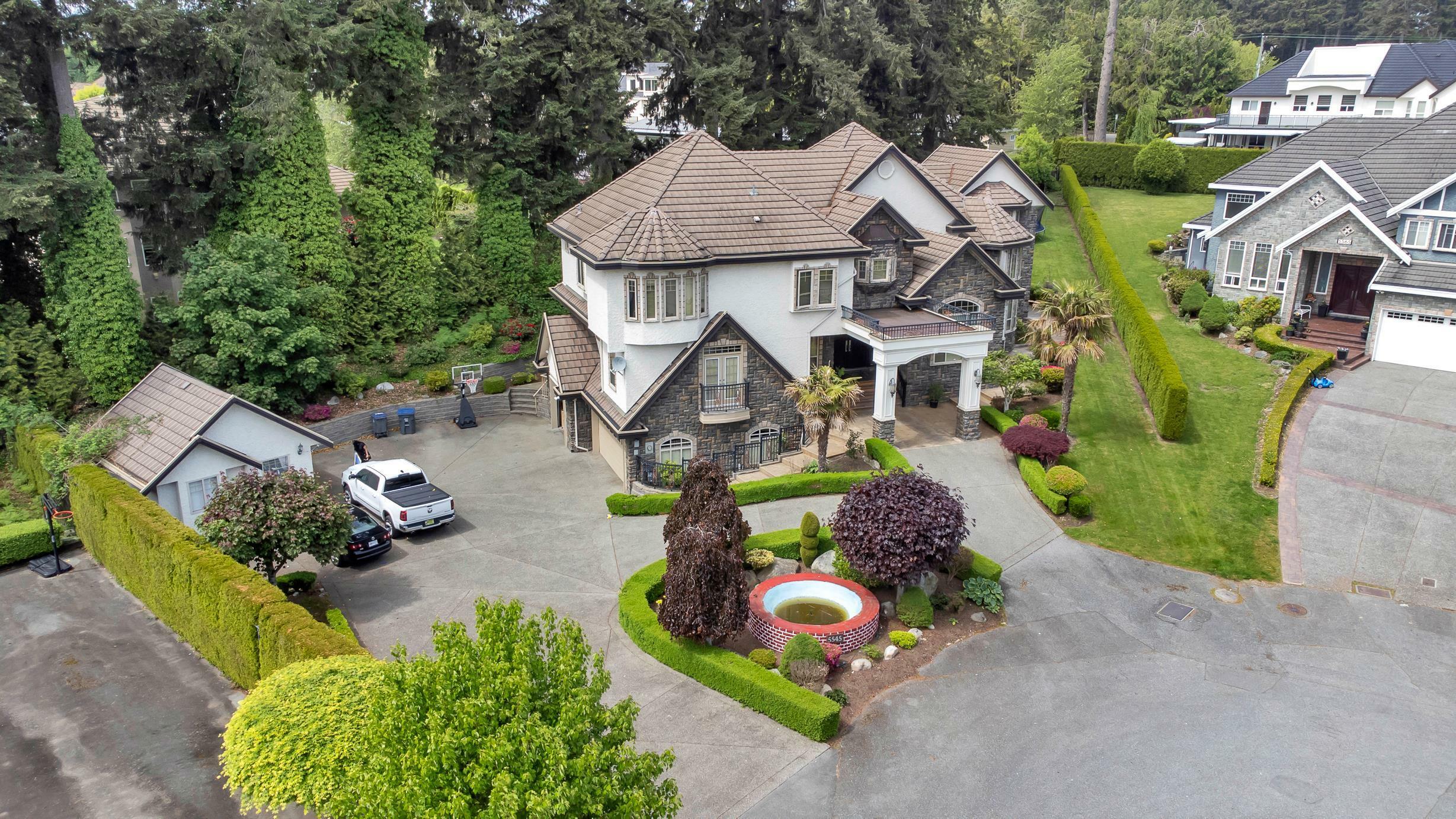 5545 127 Street  Surrey BC V3X 3V1 photo