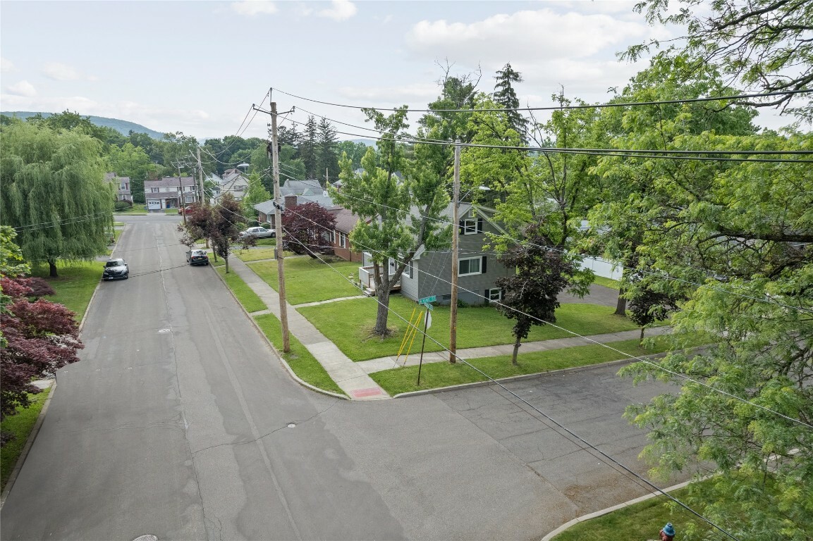 Property Photo:  5 Edna Avenue  NY 13903 