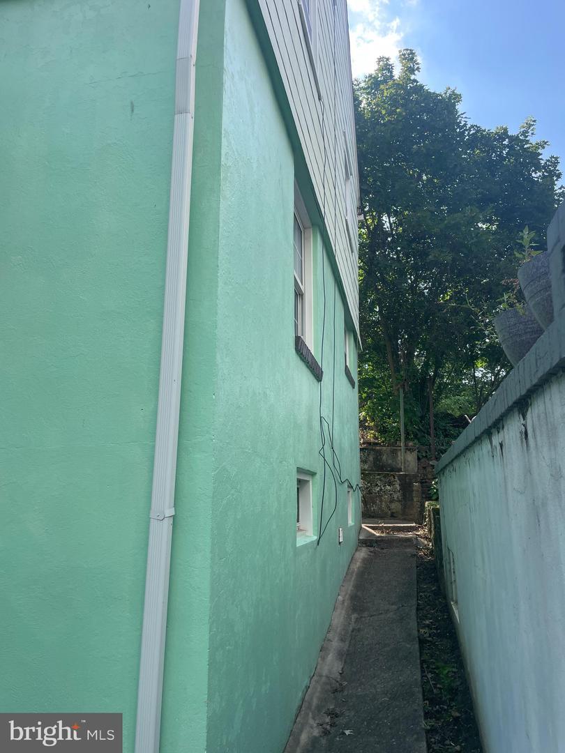 Property Photo: 825 Gephart Drive MD 21502