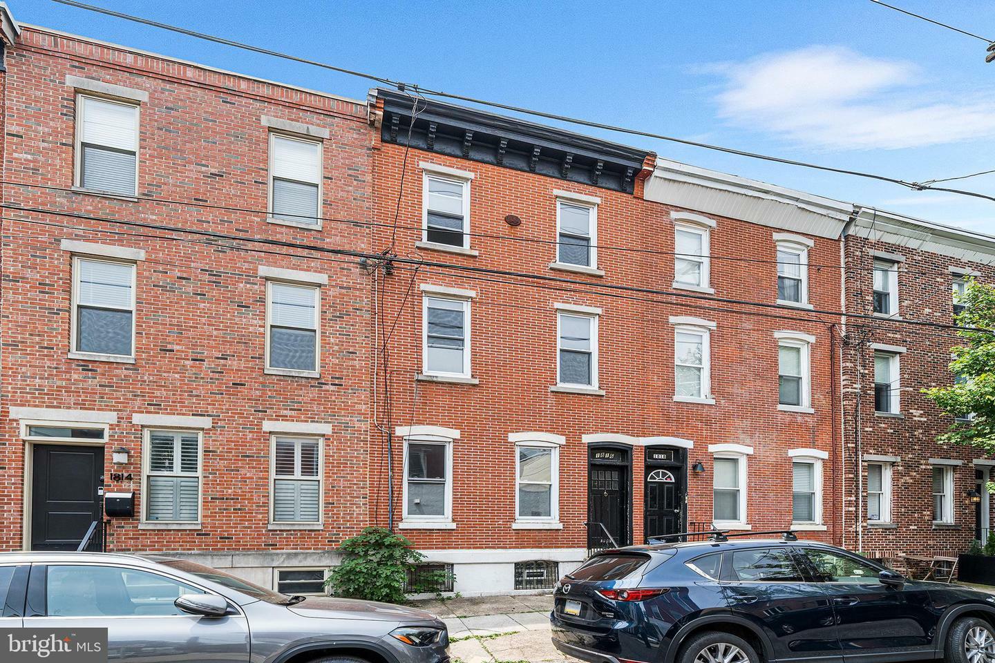 Property Photo: 1816 Catharine Street PA 19146