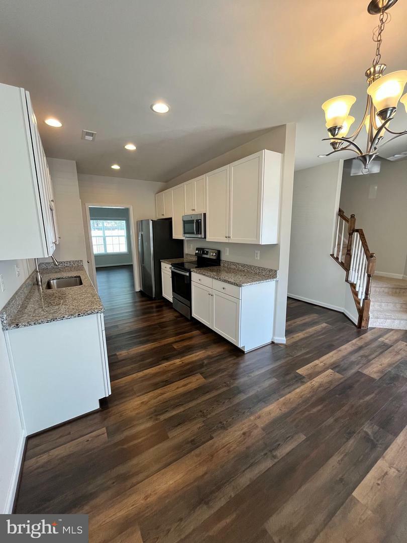 Property Photo: 12112 Bowling Farm Court VA 22407