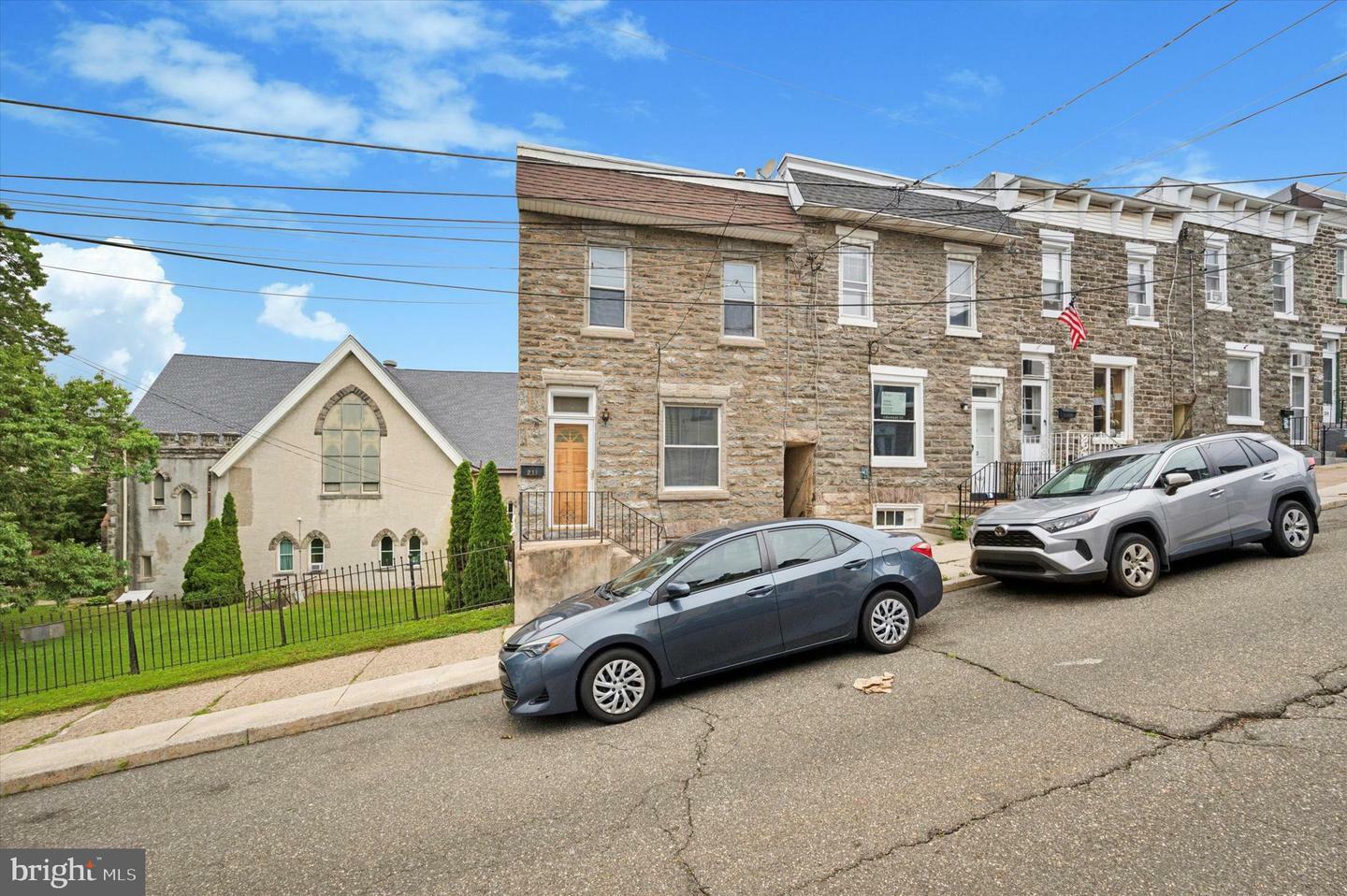Property Photo:  211 Dawson Street  PA 19128 