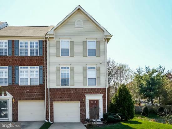 Property Photo: 2975 Huntington Grove Square VA 22306
