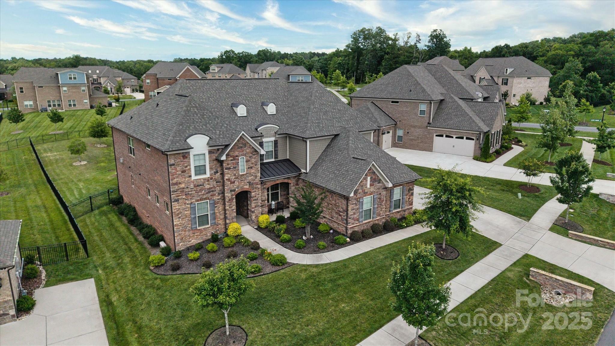 Property Photo: 12410 Franklin Park Lane NC 28078