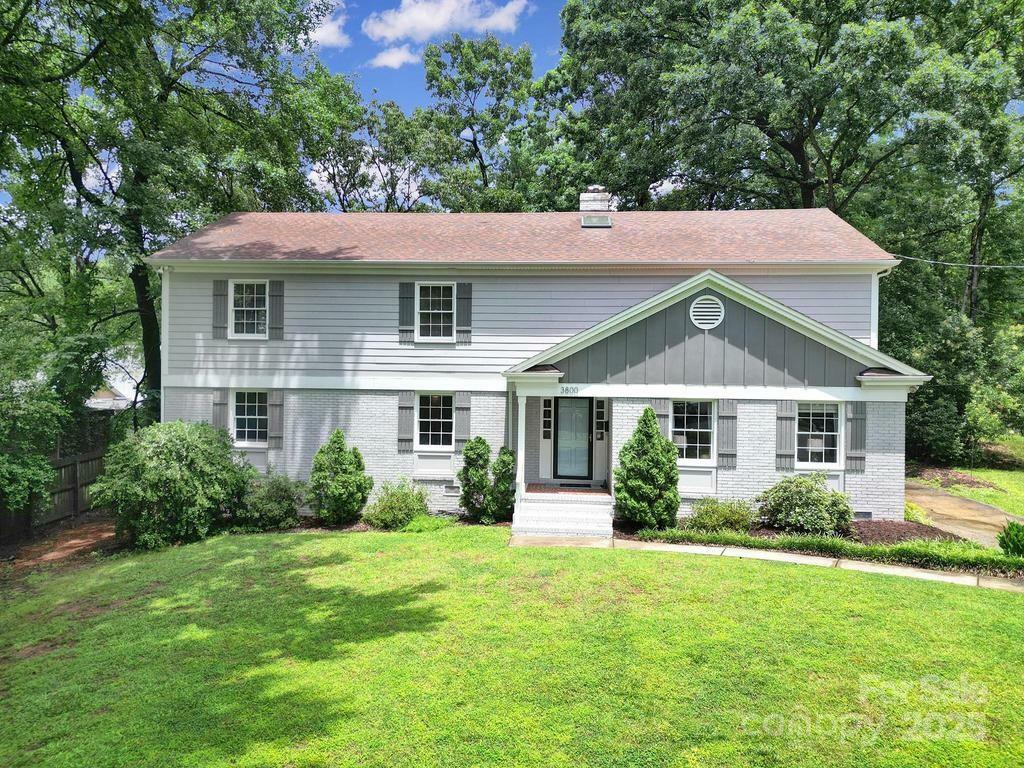 3800 Lovett Circle  Charlotte NC 28210 photo