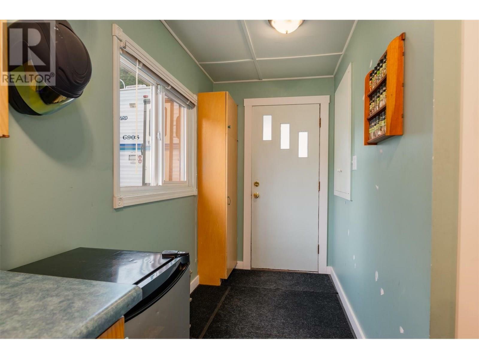 Property Photo: 1585 Dunn Crescent BC V0G 1Y0