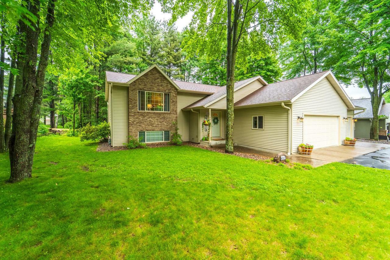Property Photo: 4517 Huntington Court WI 54401