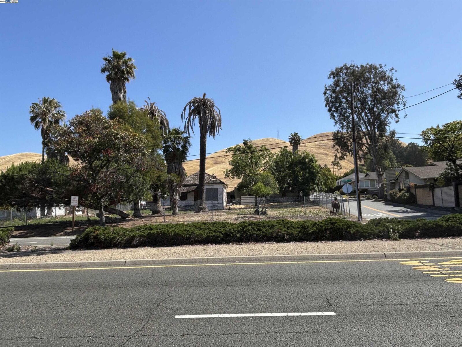 Property Photo: 41252 Mission Blvd CA 94539