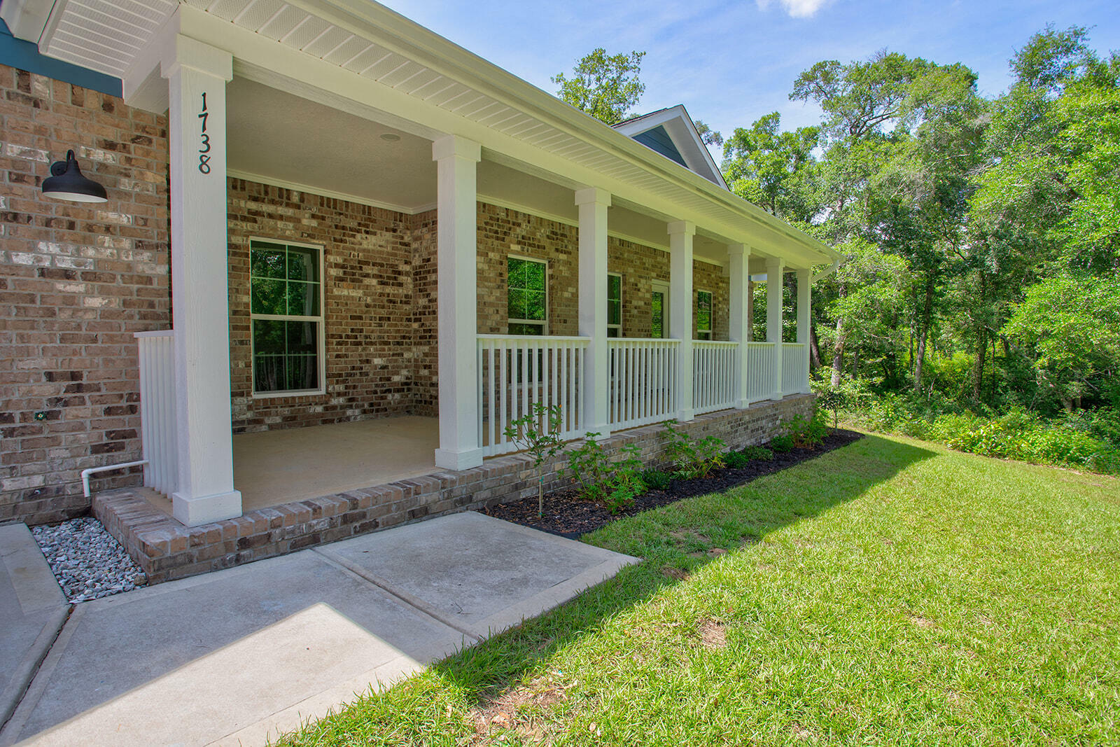 Property Photo: 1738 W County Hwy 83A FL 32439