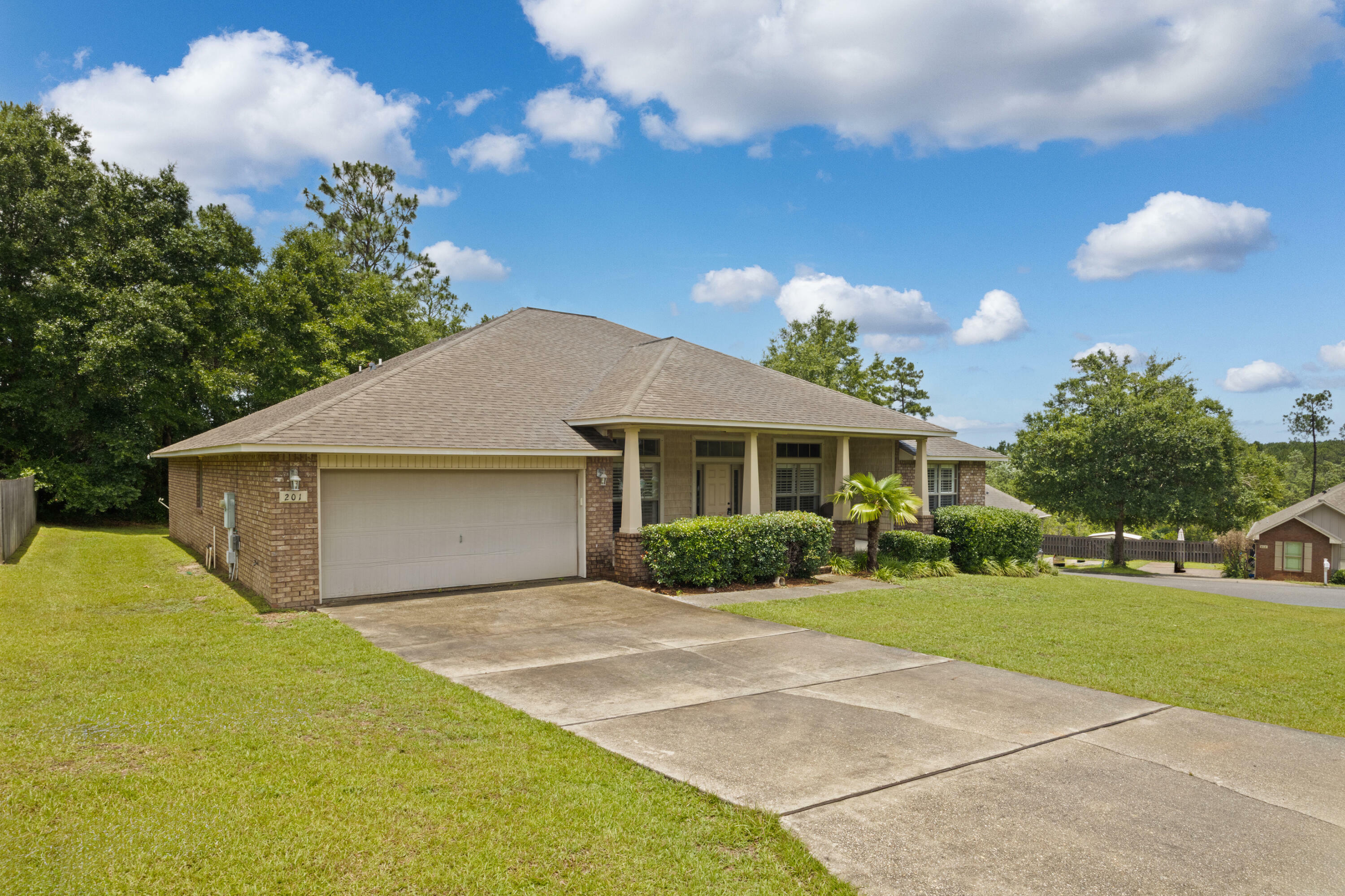 Property Photo: 201 Pinque Coat Court FL 32536