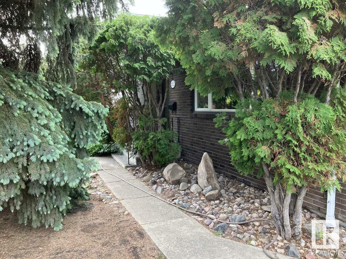 Property Photo: 15212 86 Avenue NW AB T5R 4C3