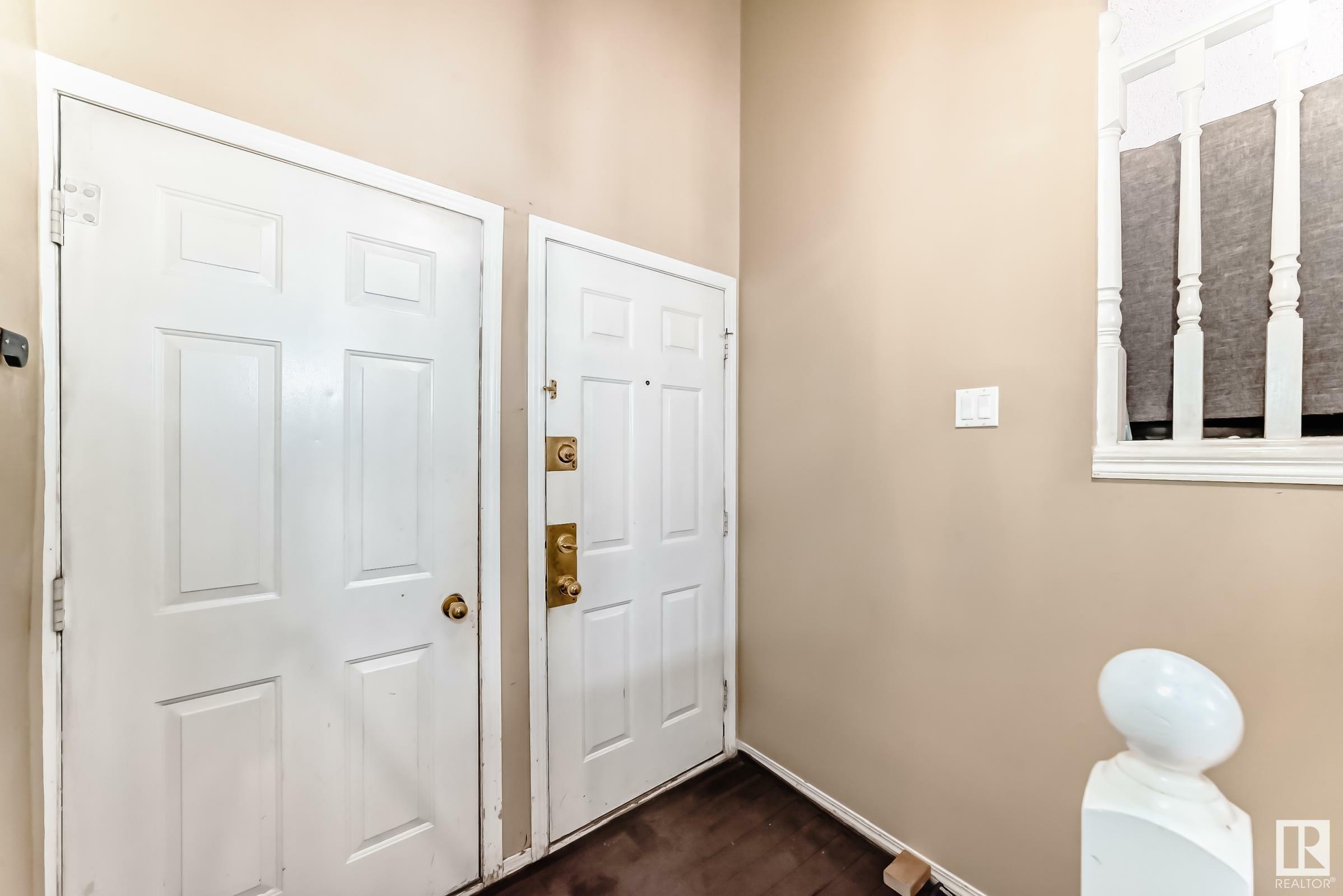 Property Photo: 18623 62A Avenue NW AB T5T 2T4