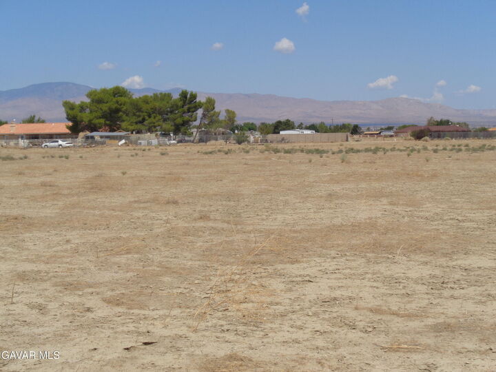 Property Photo:  Cor. 77stw Ave. A6  CA 93590 