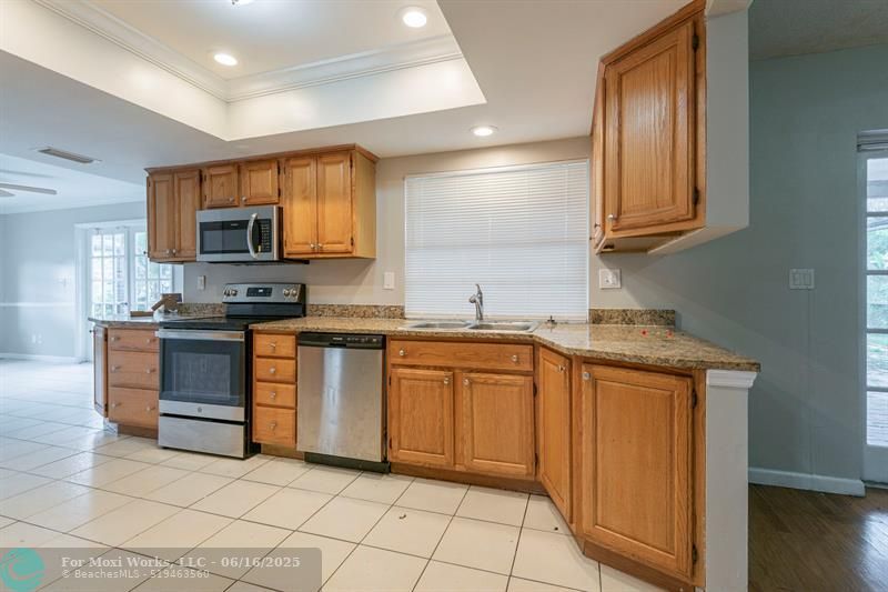 Property Photo: 1401 NW 73rd FL 33313