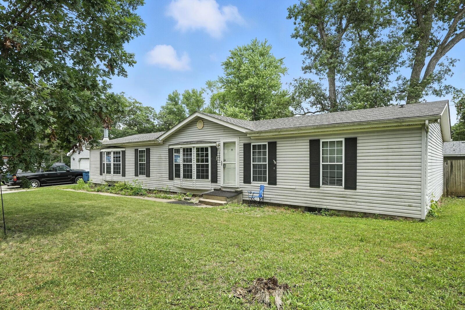 Property Photo: 13971 Edison Street IN 46303