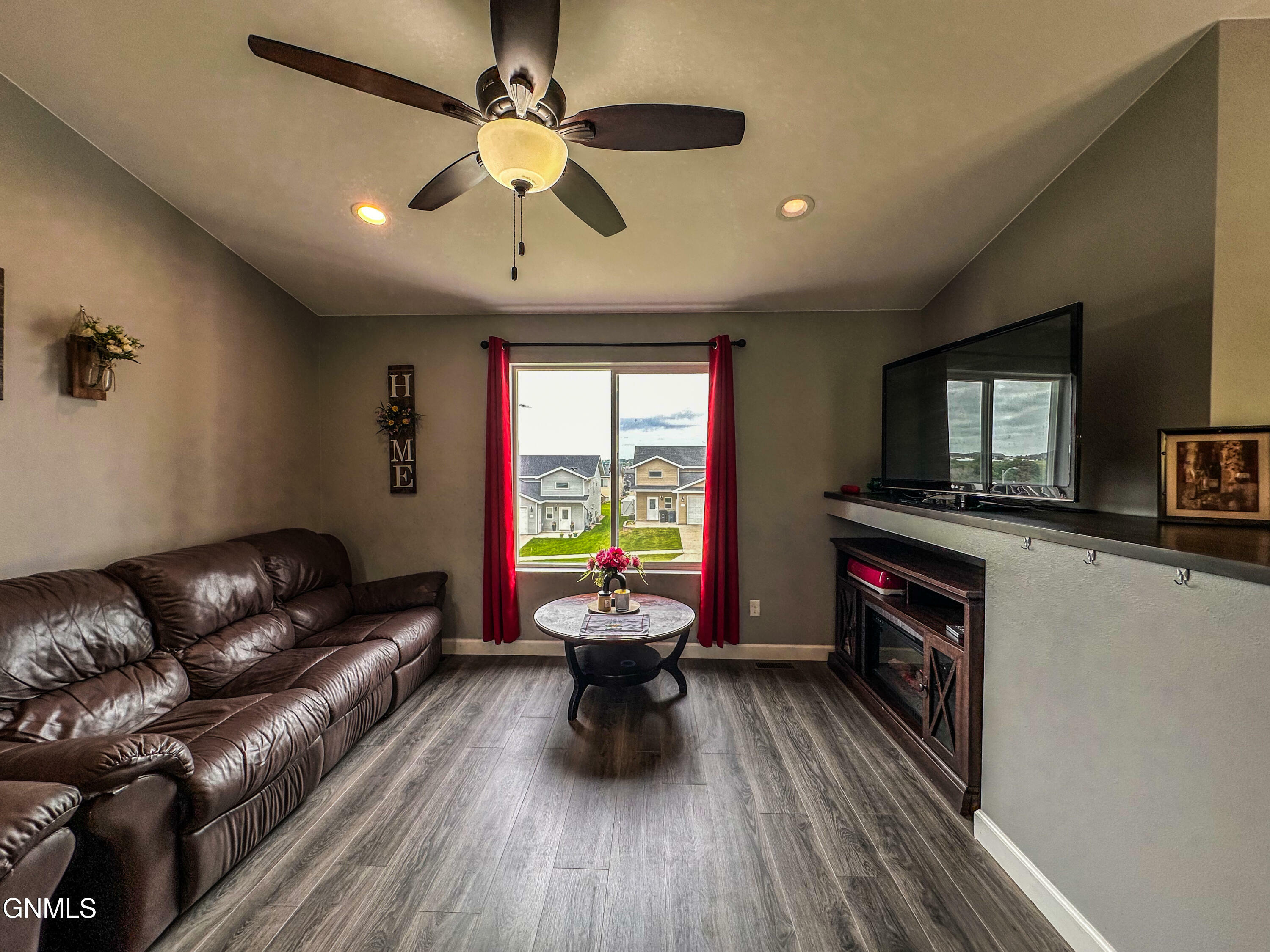 Property Photo: 307 Mario Court SE ND 58554