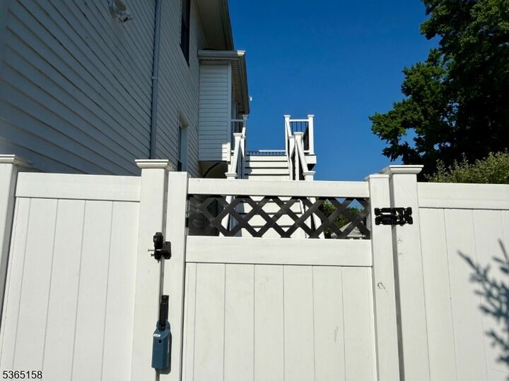 Property Photo:  404 Walnut St  NJ 07204 