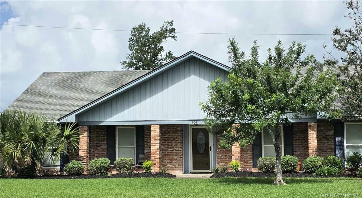 Property Photo: 1404 Forest Lane LA 70663