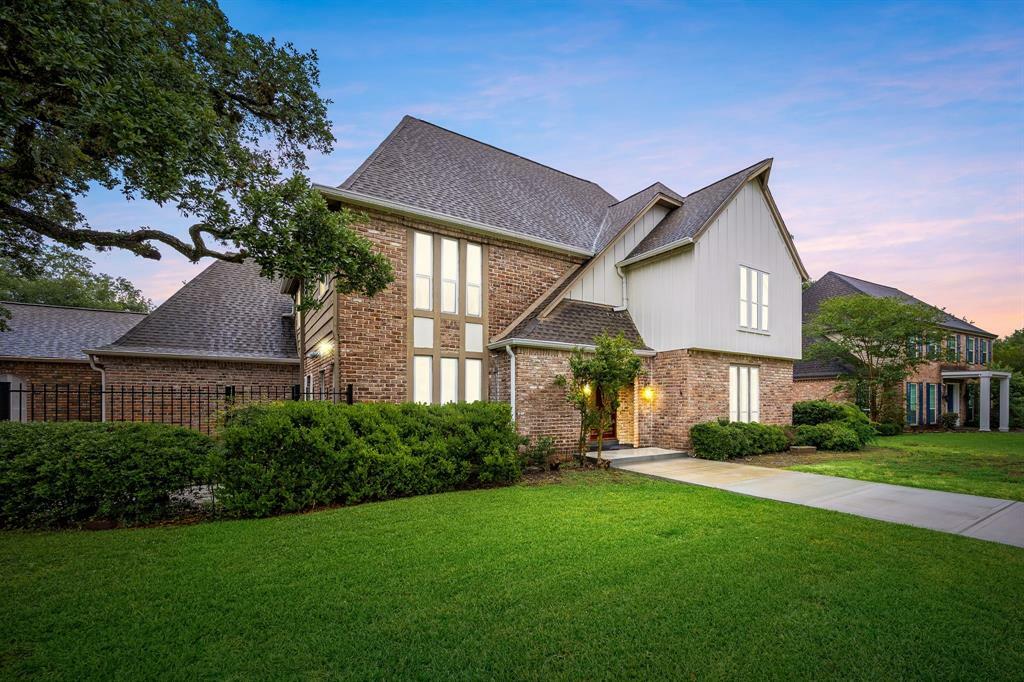 Property Photo: 15726 Walkwood Drive TX 77079