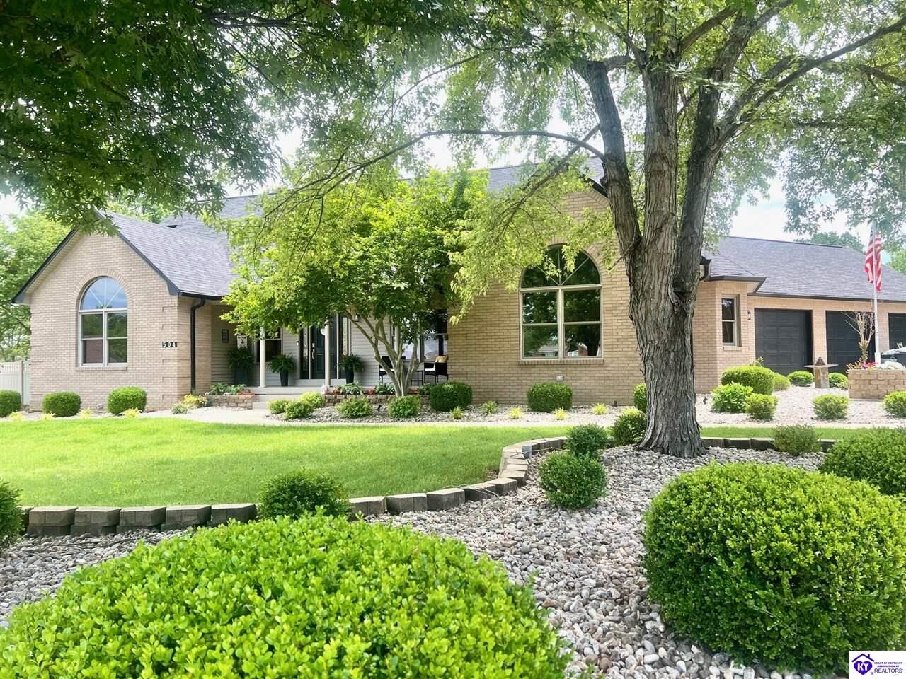 Property Photo: 504 Vermont Court KY 42701