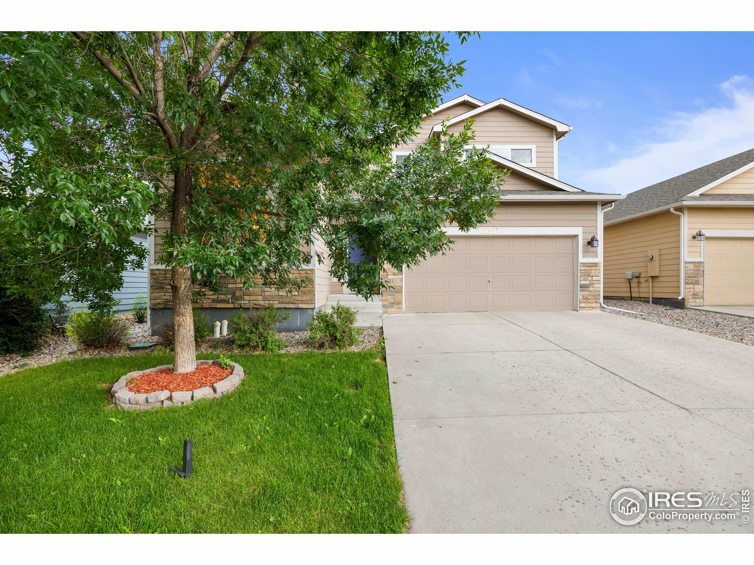Property Photo: 2327 Sunbury Ln CO 80524