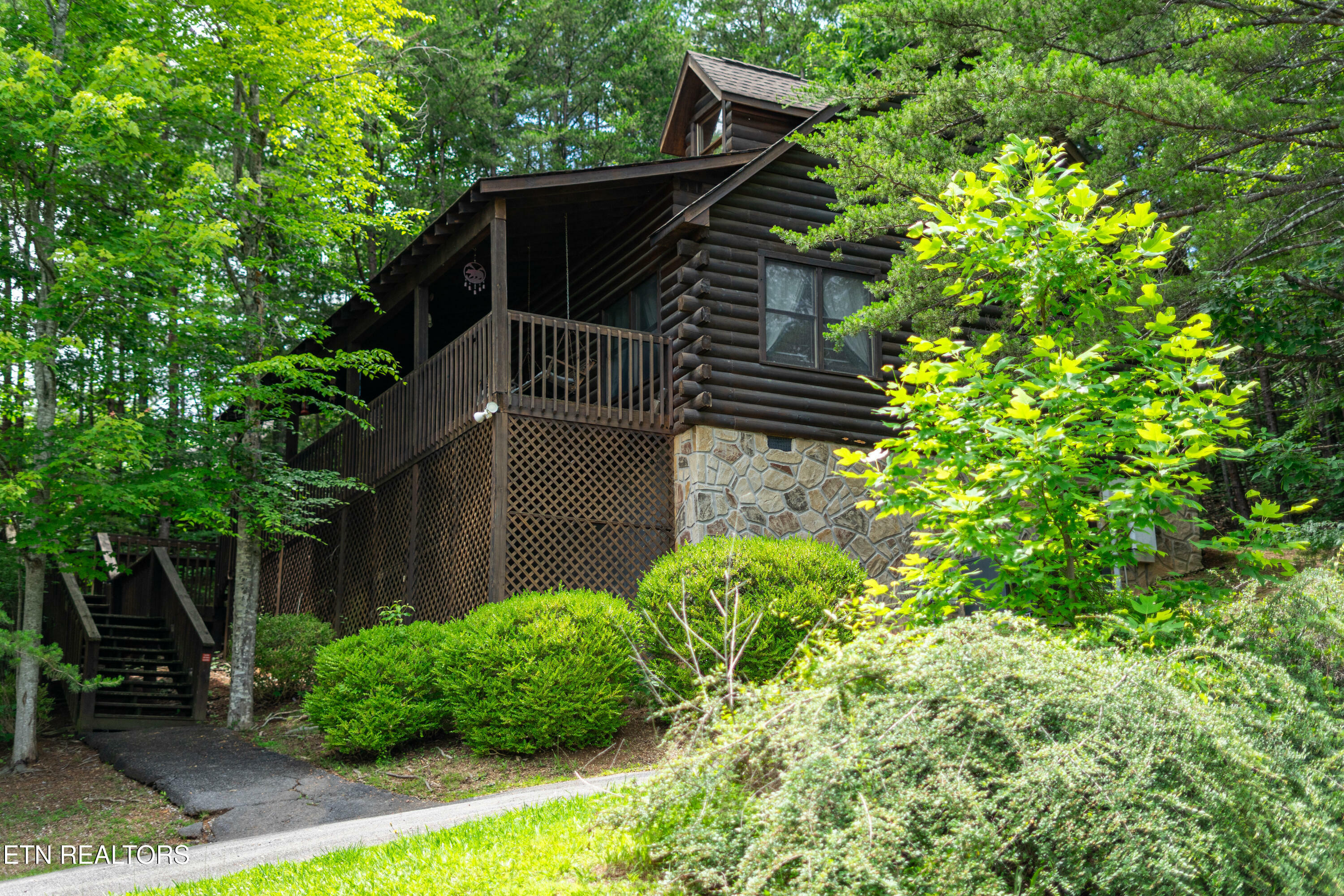 Property Photo: 719 Kings Hills Blvd TN 37863