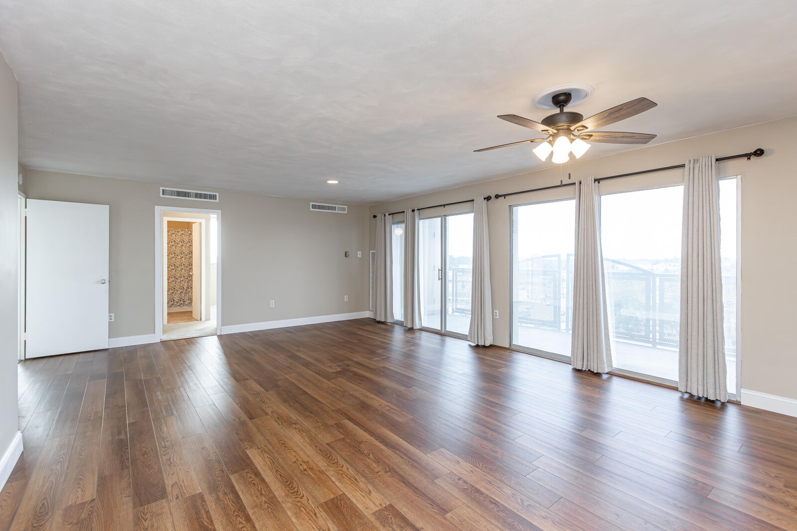 Property Photo: 2121 Nicholasville Road 701 KY 40503