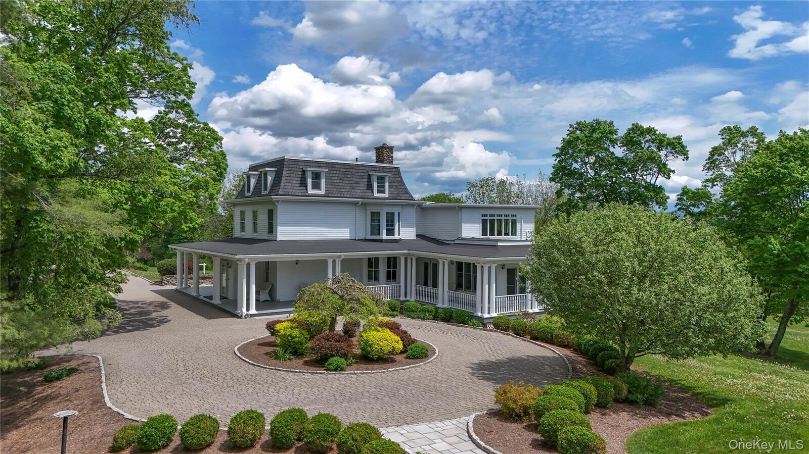 Property Photo:  395 Sarah Wells Trail  NY 10924