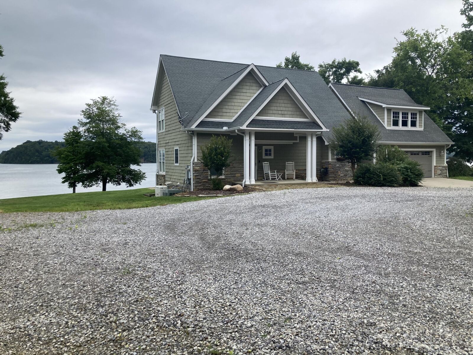 Property Photo:  976 Bridgeview Hills Drive  TN 37725 