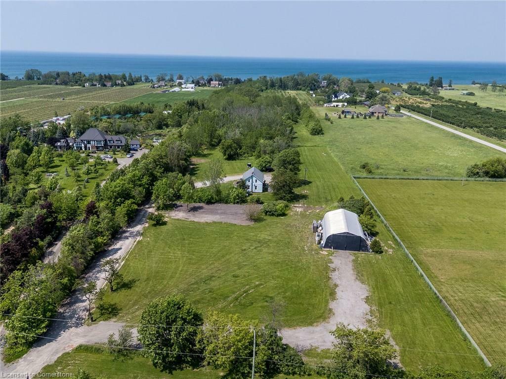 Property Photo: 4613 North Service Road ON L0R 1B1