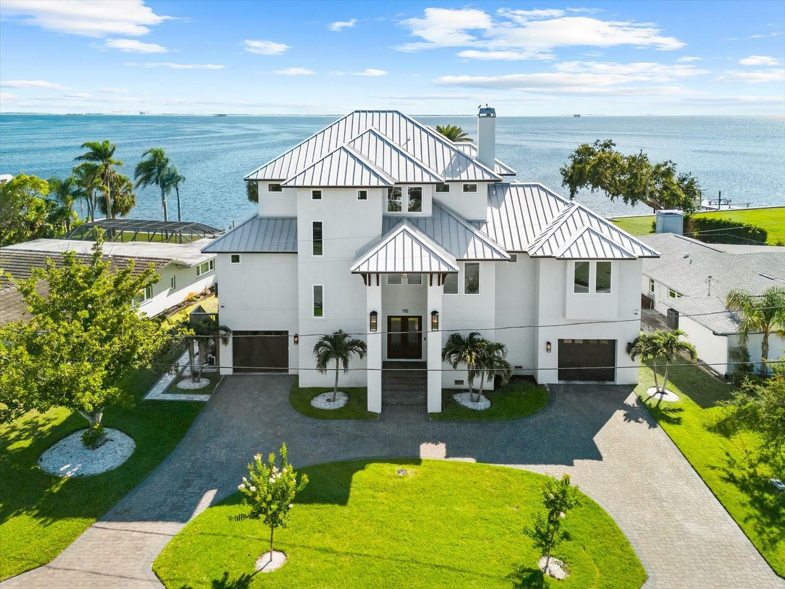 Property Photo: 110 Carlyle Drive FL 34683