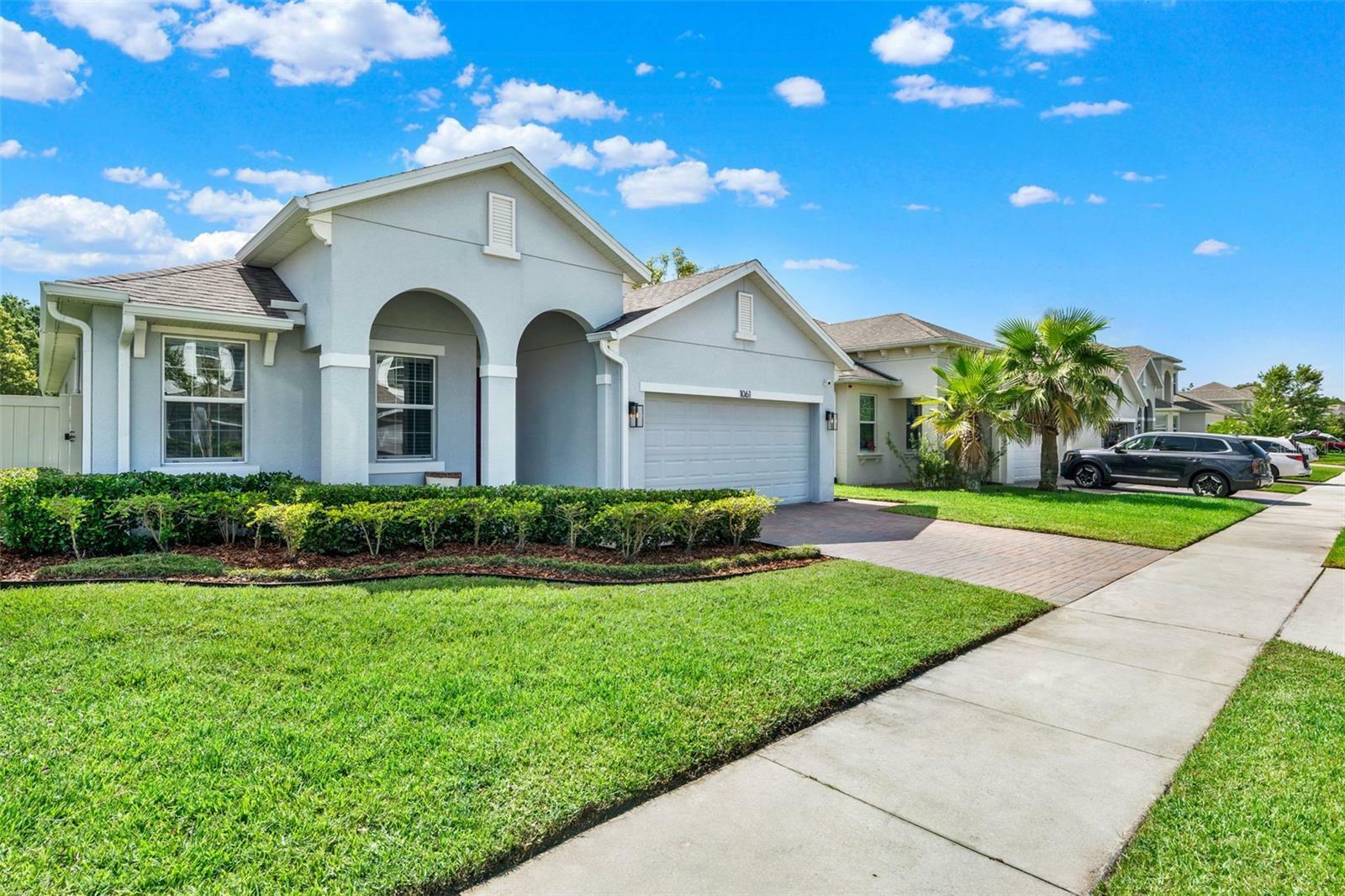 Property Photo: 1061 Castlevecchio Loop FL 32825