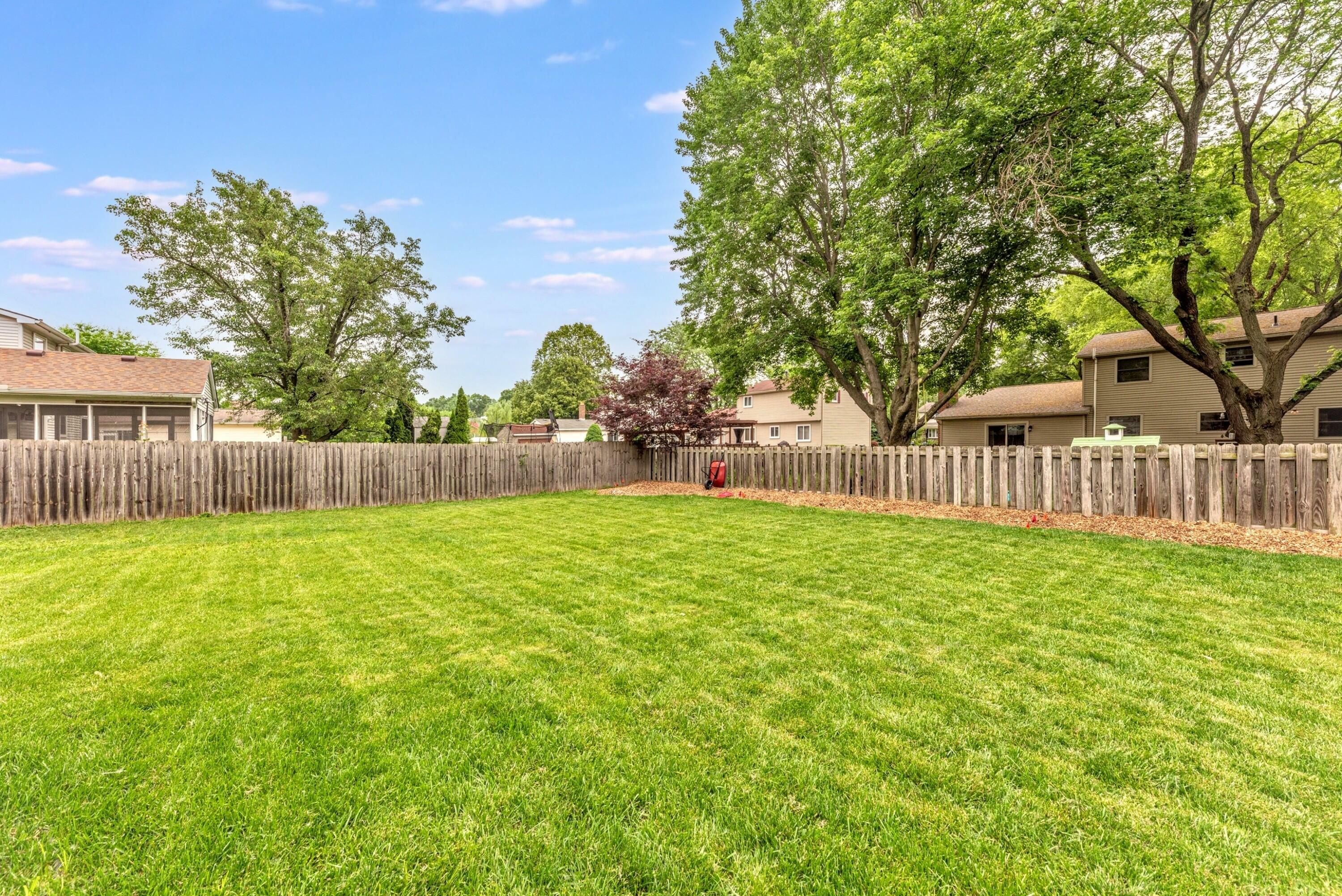 Property Photo: 3531 Helen Avenue MI 48197