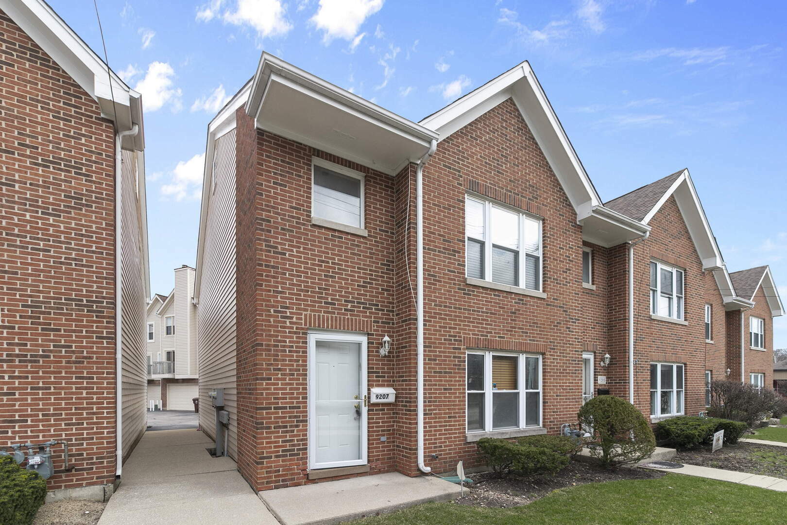 Property Photo: 9207 E Prairie Road IL 60203