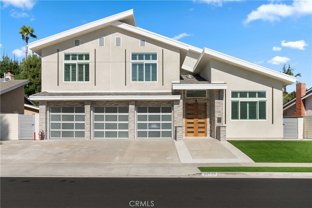 Property Photo:  29752 Ana Maria Lane  CA 92677 