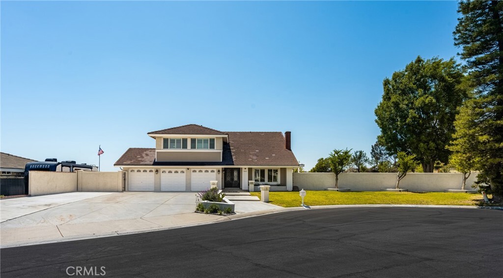 Property Photo: 6021 Saddletree Lane CA 92886