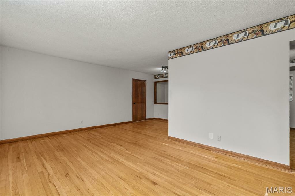 Property Photo: 9609 Twincrest Drive MO 63126