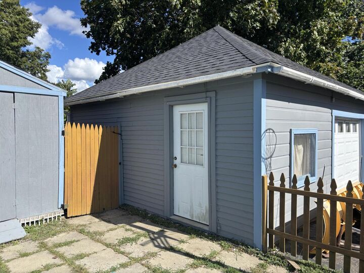 Property Photo:  196 Fourth Street  ME 04468 