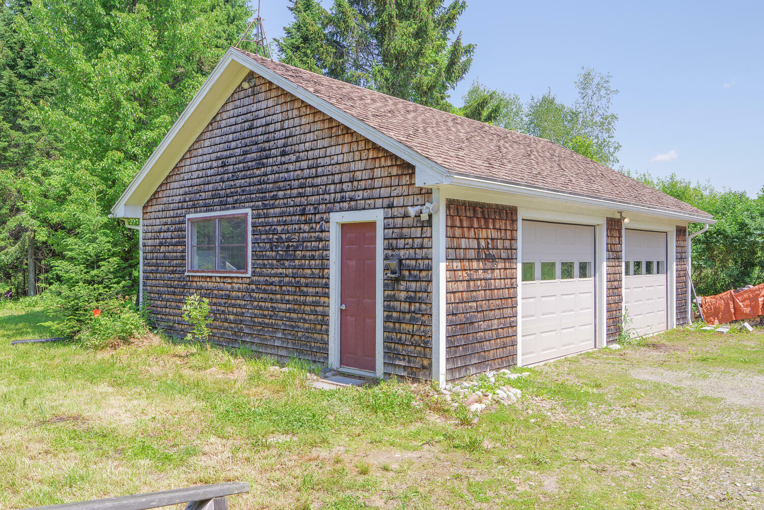 Property Photo: 221 Lincolnville Avenue ME 04915