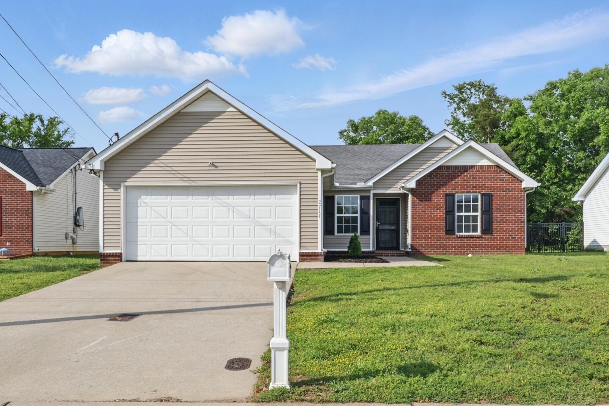 Property Photo: 2717 Cayuga Dr TN 37130