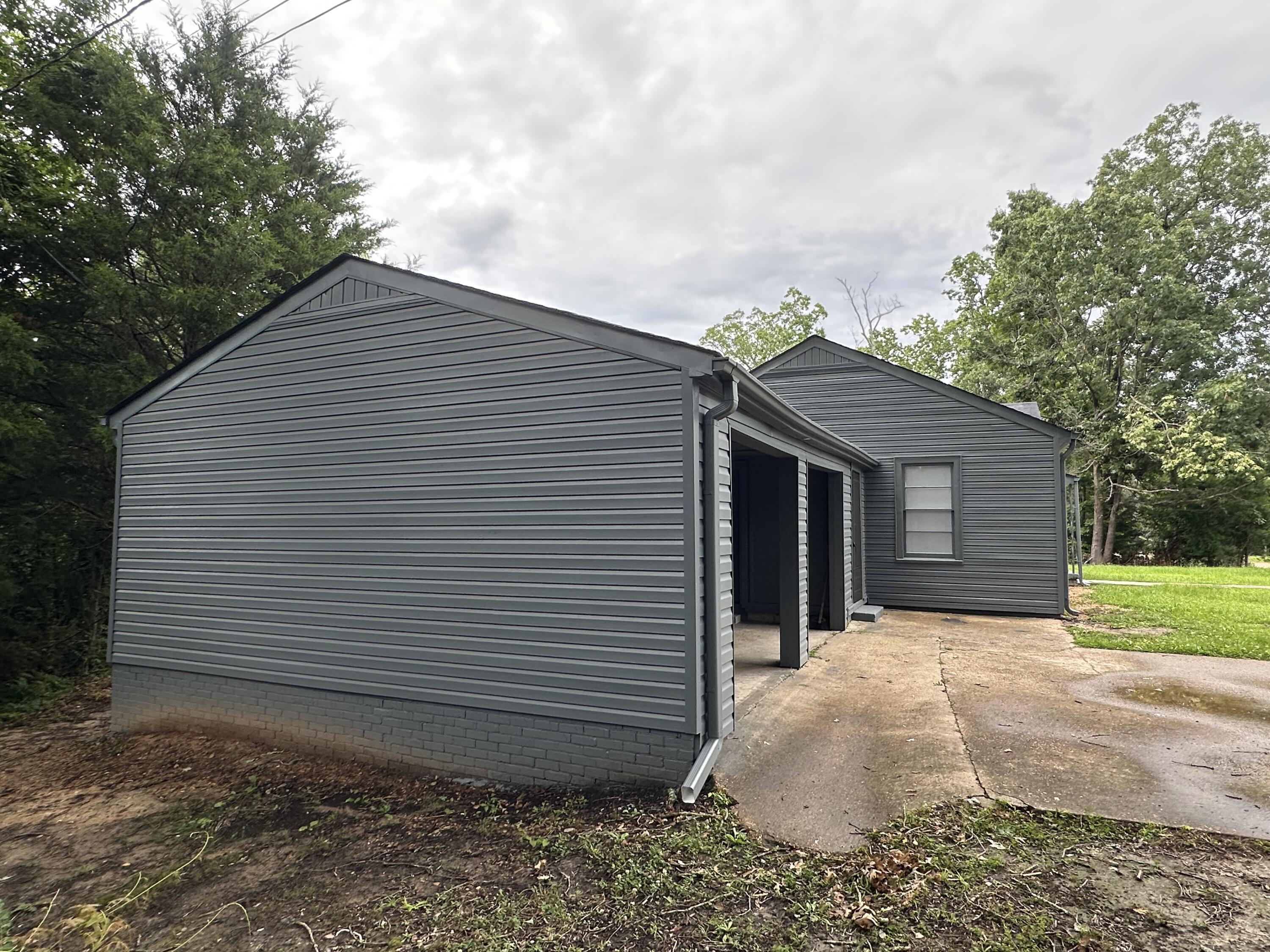 Property Photo: 1211 Road 885 MS 38866
