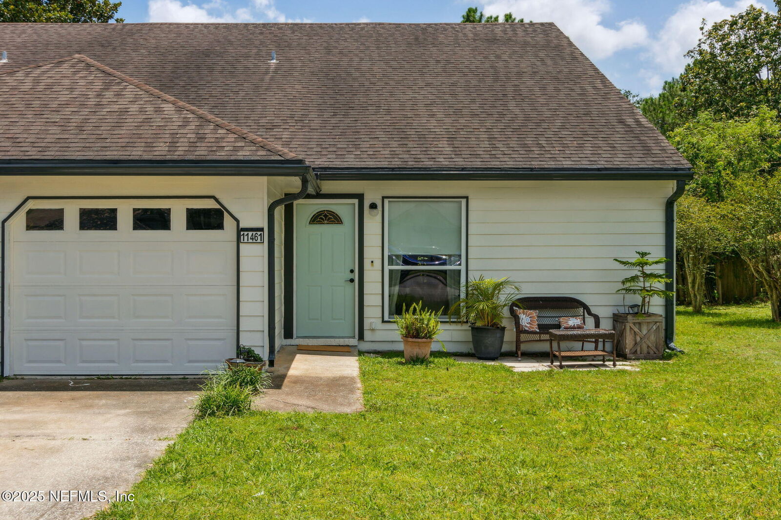 Property Photo: 11461 Willet Court S FL 32225