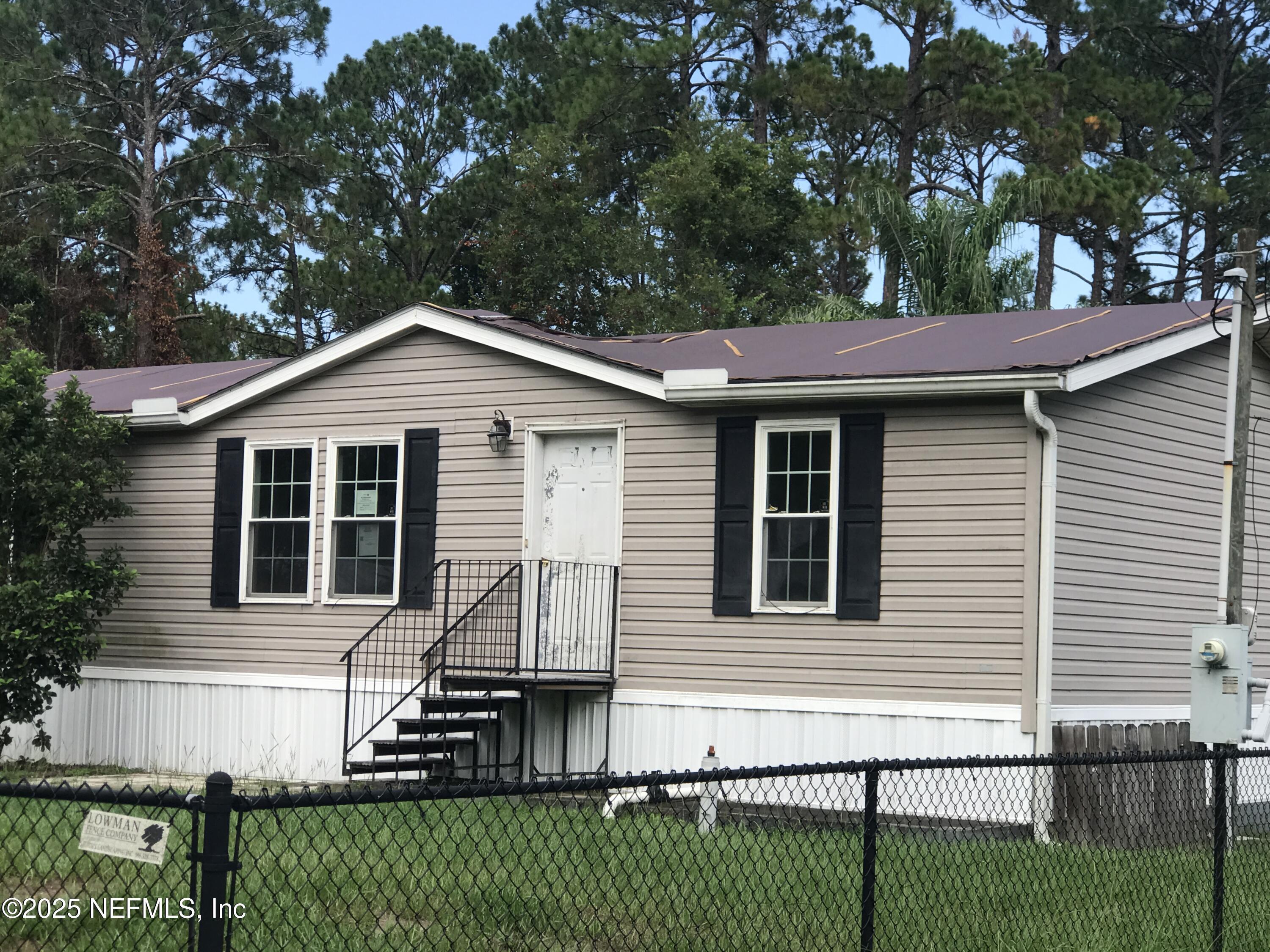 Property Photo: 220 Horse Landing Road FL 32189