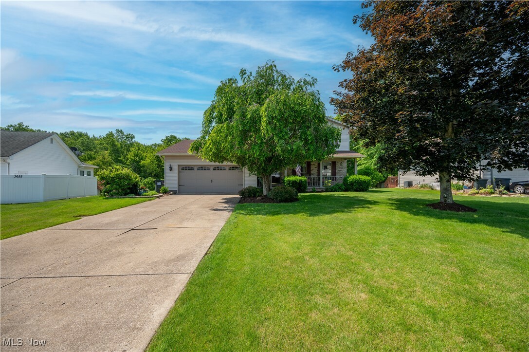 Property Photo: 3661 Meander Reserve Circle OH 44406