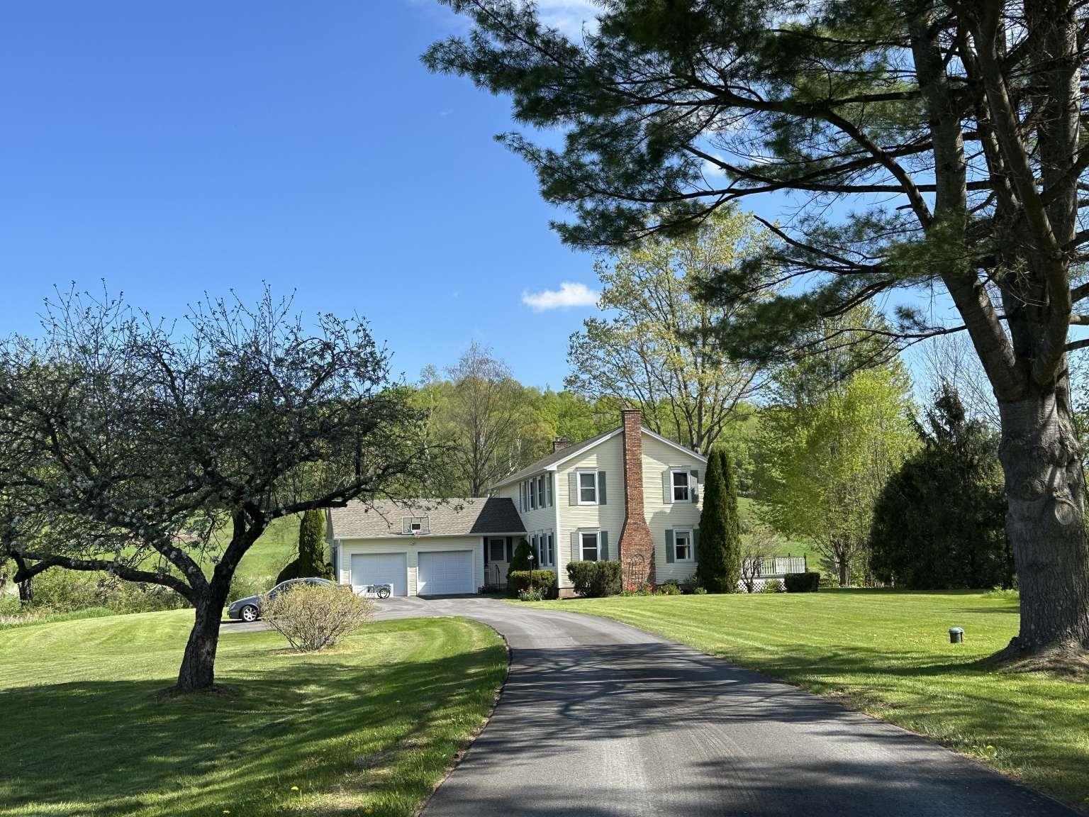 79 Mead Farm Road  Hinesburg VT 05461 photo