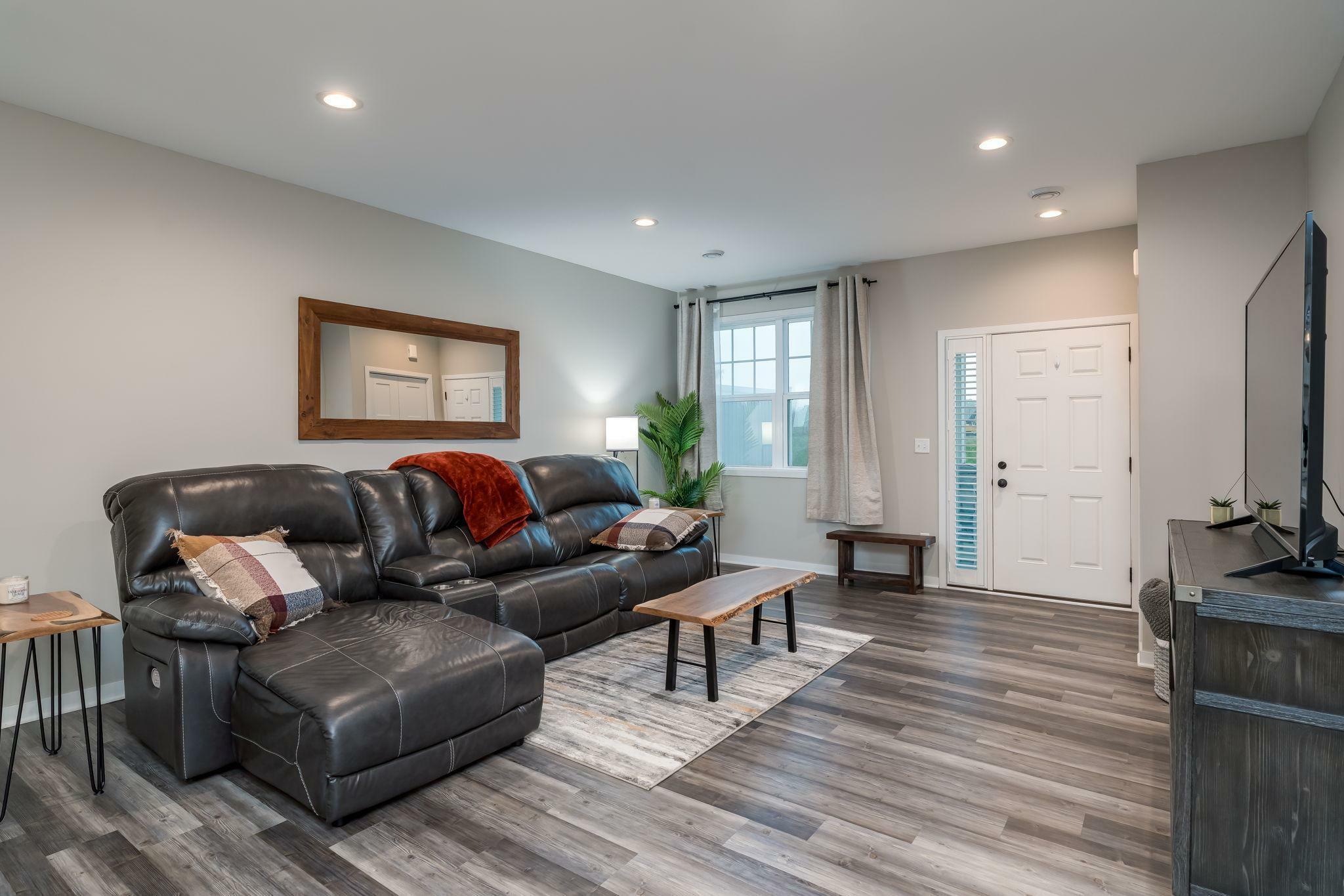 Property Photo: 422 Ford Street E MN 55057