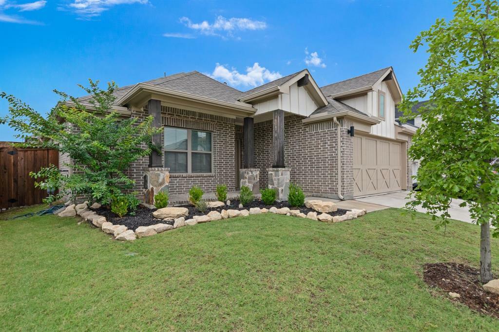 Property Photo: 5524 Santa Elena Court TX 76126