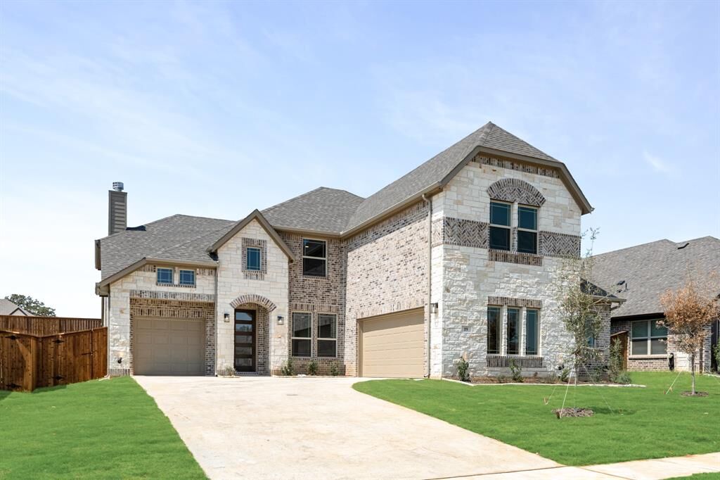 Property Photo:  19 Magpie Street  TX 76058 