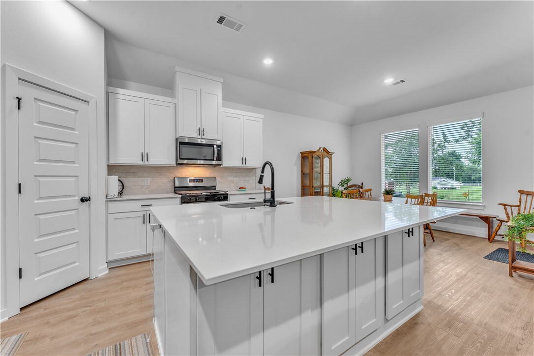 Property Photo: 276 N Yona Lane AR 72730